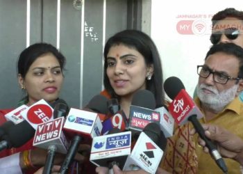 જામનગર લોકસભાની સેન્સની પ્રક્રિયામાં આવેલા રીવાબા જાડેજાએ શું કહ્યું, જુઓ VIDEO..