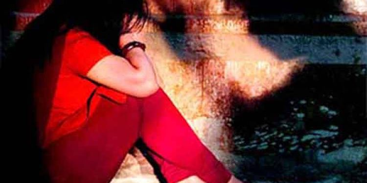 બ્યુટીપાર્લર ચલાવતી મહિલા સાથે સોશ્યલ મીડીયાના માધ્યમથી મિત્રતા કેળવી અને બાદમાં…