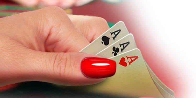 દ્વારકા:બિરલા પ્લોટ નજીકથી જુગારના અખાડા પર પોલીસનો દરોડો,૬ મહિલા સહીત ૮ ઝડપાયા