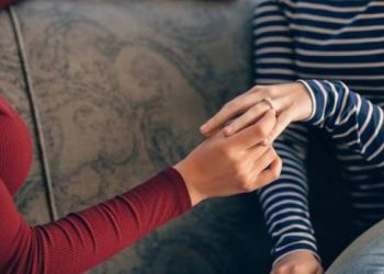 યુવતી પડી સગીરાના પ્રેમમાં અને શું થયું પછી..