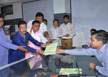 પૂનમબેન સામે મુળુ કંડોરીયા અને રાઘવજી સામે જયંતિ સભાયાએ ભર્યું નામાંકન પત્ર