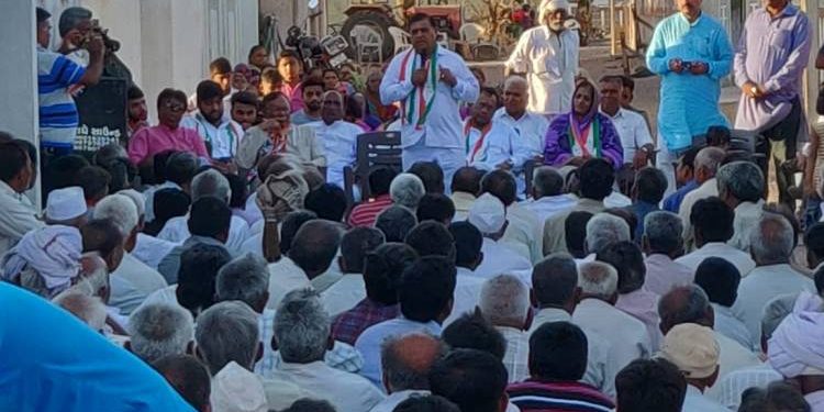 “હું જે ગામમાં જાઉં ત્યાં જમીન માપણીમાં ગોટાળાથી ખેડૂતો પોકાર્યા છે તોબા” મુળુભાઇ કંડોરીયા