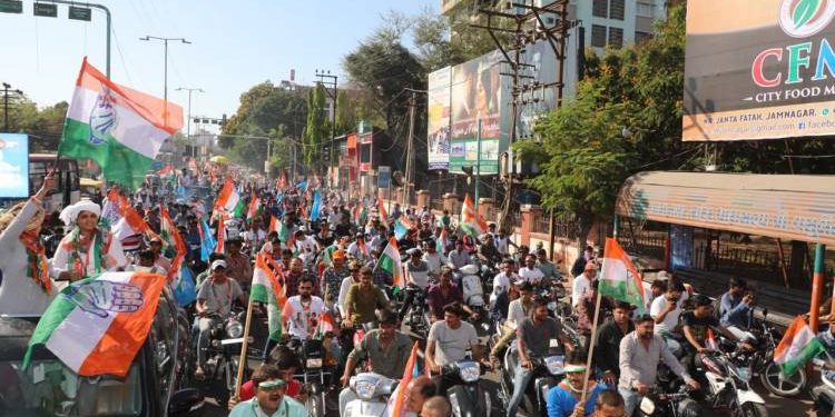 મુળુભાઇ કંડોરીયાના સમર્થનમાં યોજાયો ભવ્ય રોડશો…