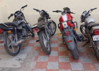 બાઇક ચોરી કરતો કિશોર લાગ્યો પોલીસને હાથ