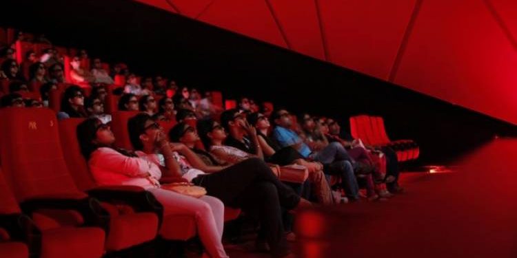 મોલ મલ્ટીપ્લેક્ષમાં સાથે ખાણીપીણીની વસ્તુઓ લઇ જઈ શકાય, કોઈ રોકે તો કરો ફરિયાદ