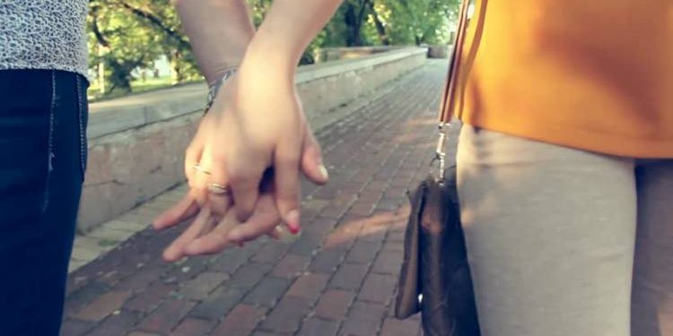 બે બાળકોનો બાપ એવો શિક્ષક વિદ્યાર્થિનીને ભગાડી ગયો..