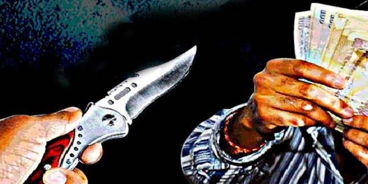 રસ્તો પૂછનારા એ 3 શખ્સો લૂંટને અંજામ આપી નાસી છૂટ્યા