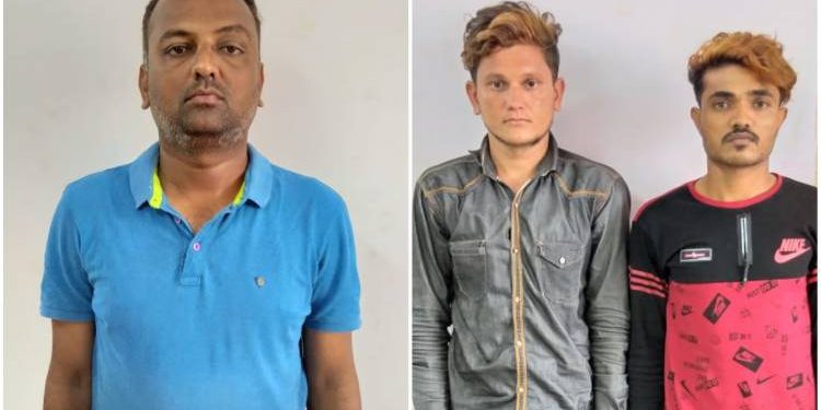 ૨ પિસ્તોલ,૬ કાર્ટિઝ,૩ શખ્સો LCBના સકંજામાં