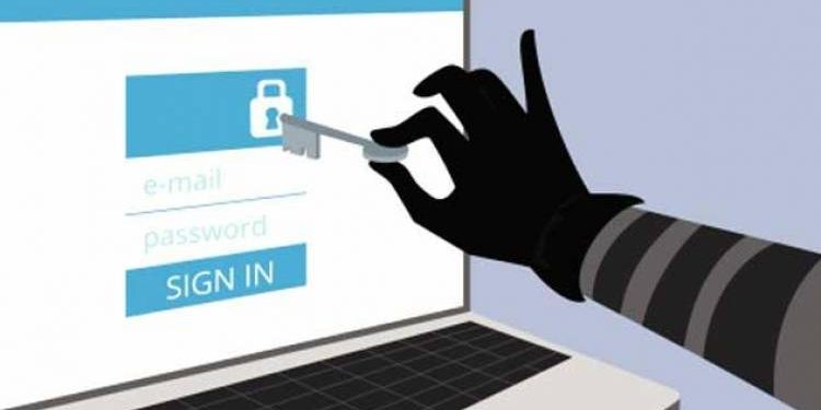 સલાયાની યુવતીનું ફેસબુક પર ફેક આઈડી બનાવનાર કોણ..?