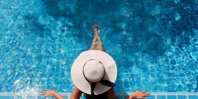 સ્વીમીંગ પુલમાં નહાતી મહિલાઓના વિડીયો ઉતારનાર ફરિયાદ બાદ ઝડપાયો..