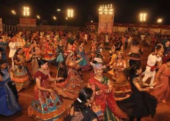 નવરાત્રી અને દિવાળીના તહેવારો સહિતના કાર્યક્રમોને લઈને રાજ્ય સરકારે ગાઈડલાઈન કરી જારી