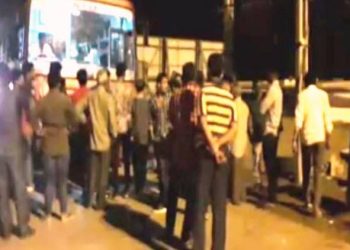 અડધી રાત્રે હાઈવે પર એસ.ટી પડી ગઈ બંધ અને પછી…