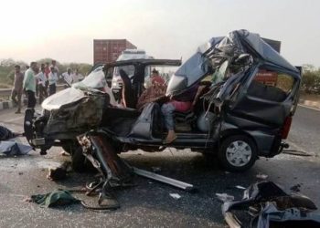 ઇકોકાર અને ટ્રક વચ્ચે અકસ્માત,૨ ના મોત 