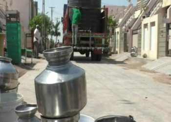 નાગરીકોને તંત્રના ટેન્કર મળતા નથી,વેચાણ થી મળે છે કેમ..?