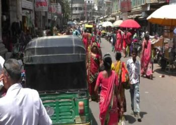 એક પણ પરવાનો અપાયો ન હોવા છતા નગરમા હજારો રેકડી પથારા કેમ?