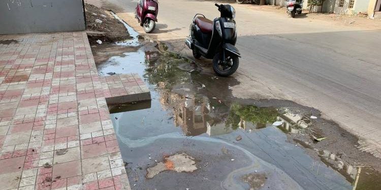 જામનગર મહાનગરપાલિકા જુઓ આ છે લોકોની વેદના..