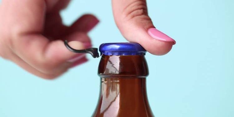 જયારે પત્નીને હનીમુન દરમિયાન થઇ બીયર પીવાની ઈચ્છા અને પતિએ પાડી ના…