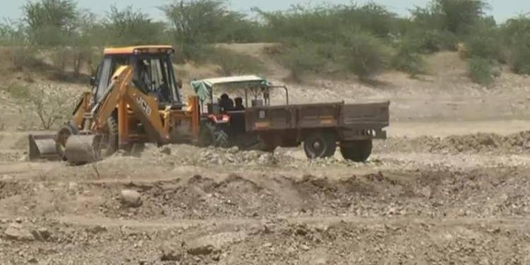 જોડિયાના ડોબર વિસ્તારમાં બેફામ રેતીચોરી