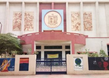 જામનગર સ્પોર્ટ્સકોમ્પ્લેક્ષમા મહિલાઓના સ્વીમીંગ પુલનો વિડીયો થયો F.B.LIVE