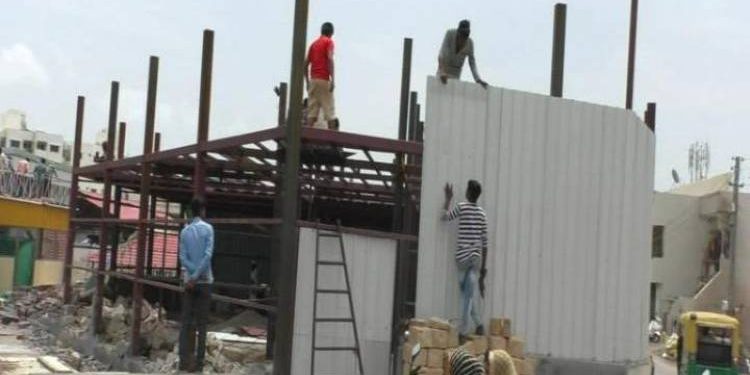 ડીમોલીશનો  માટે એસ્ટેટની શંકાસ્પદ ઢીલાશ