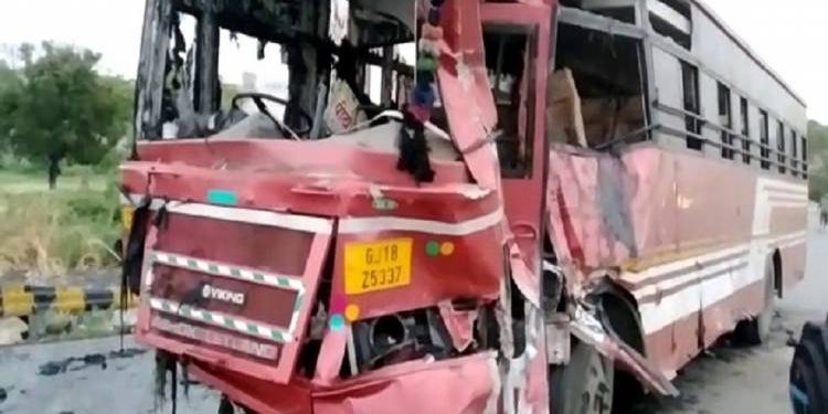 ટ્રક અને એસટી વચ્ચે અકસ્માત,૨ મોત ૧૬ ઘાયલ