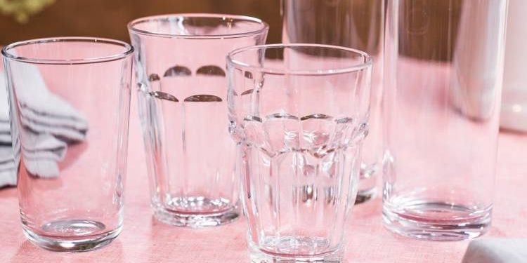 ગ્લાસ ભરાય તે પૂર્વે પોલીસ બની ગઈ મહેમાન…