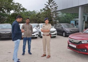 જામનગર:રાજકોટ હાઈવે પર આવેલા શોરૂમમાંથી લાખોની ચોરી