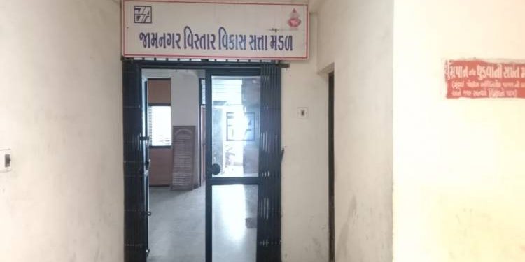 જાડા હવા ખાય છે અને કોર્પોરેશનને બખ્ખા..