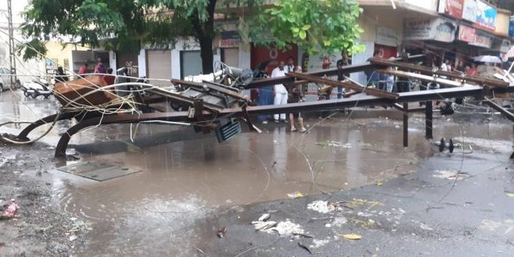 વીજવિભાગે ભાંભરડા નખાવ્યા…૨૦-૨૦ કલાકે પણ અનેક વિસ્તાર વીજવિહોણા