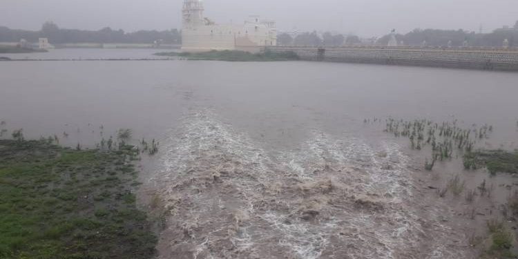 હાલારમા તળ ભરપુર…કુદરતે ૩૬ કલાકમા ચિત્ર પલટી નાંખ્યુ..