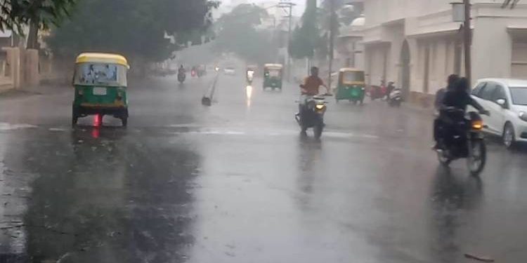 જામનગરમા બે કલાકમાં આટલો પડ્યો વરસાદ…
