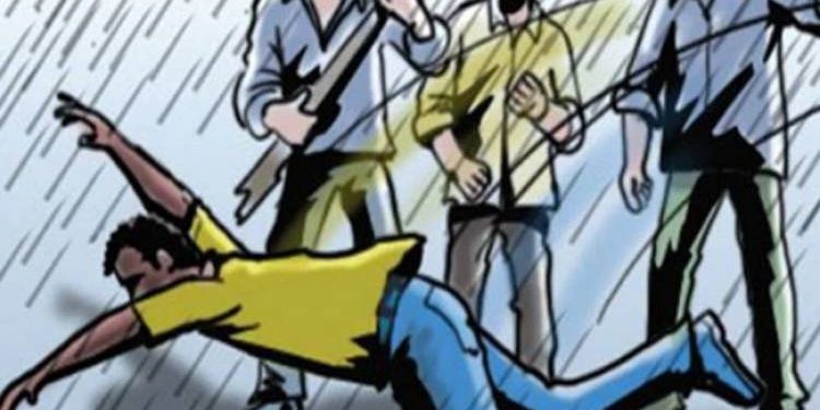 દિગ્જામ ફાટક નજીક 3 શખ્સોએ આપ્યો લુંટને અંજામ..