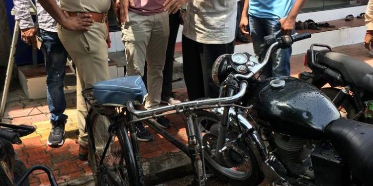 રતનબાઈ મસ્જીદ નજીક ધોળા દિવસે રૂપિયા ૪૫૦૦૦ ની ચીલઝડપની ઘટના