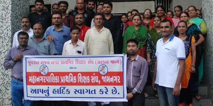 આજે શિક્ષક દિવસ,શિક્ષકોની વ્યથા સંભળાશે.?