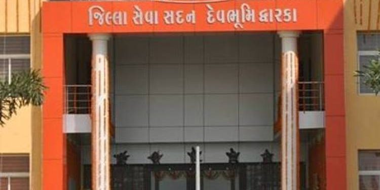 દ્વારકા જિલ્લામા આતંકવાદ કરનારા, ગુનેગાર પ્રકારના લોકો  બહારથી આવીને રોકાયછે