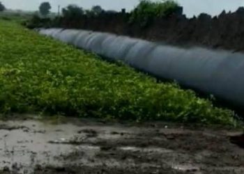 “હવે પાઈપ જ નહિ રાજ્યસરકારની આબરુ પણ ઉછળી રહી છે”