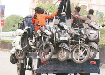 વિદ્યાર્થી વાહન ચલાવતા પકડાશે તો વાલીઓ-સ્કૂલ સામે થશે આવી કાર્યવાહી !