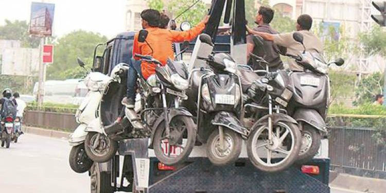 વિદ્યાર્થી વાહન ચલાવતા પકડાશે તો વાલીઓ-સ્કૂલ સામે થશે આવી કાર્યવાહી !