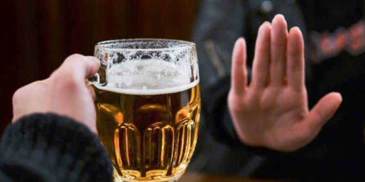 પીનારા ચેતજો, મહારાષ્ટ્રમાંથી ગુજરાતમાં ઘુસાડવામાં આવી રહેલ નકલી દારૂનો 43 લાખનો જથ્થો ઝડપાયો