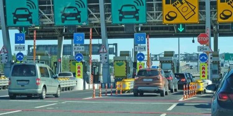 મંત્રી, ધારાસભ્ય અને SPના કાર્ડનો થતો આવો ઉપયોગ