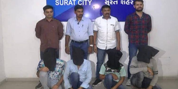 આ અભણ ગેંગની ATM ફ્રોડની રીત જાણી તમે પણ વિચારતા થઇ જશો