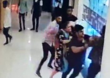 ફિલ્મ જોવા આવેલી કિશોરીની છેડતી, પરિવારને માર્યો ઢોર માર