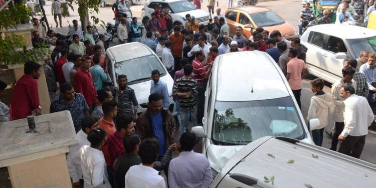 જામનગર:ટાઉનહોલ નજીક સર્જાયો એવો  વિચિત્ર અકસ્માત કે..