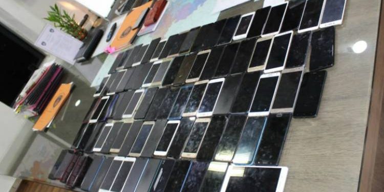 મોબાઇલ ચોરી થતાં આશા જ મૂકી દીધી હતી, પણ પોલીસે શોધી કાઢ્યા