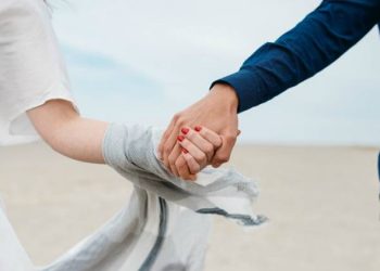 સૌથી વધુ ખોટું કોણ બોલે છે, પુરુષો કે મહિલા ?