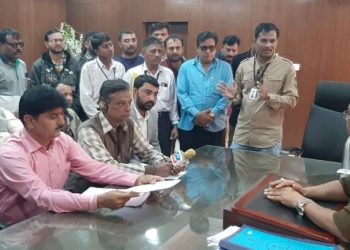 ભાજપ શાષિત દ્વારકા નગરપાલિકાના પ્રમુખ સામે પગલા લેવા પત્રકારોની રજૂઆત