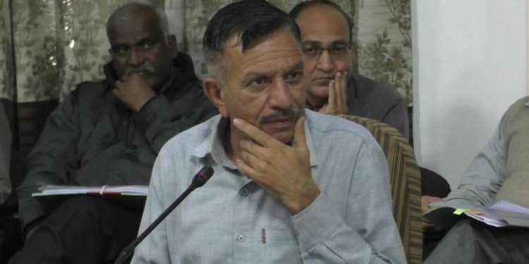 ગ્રાન્ટેડ શાળા DEO ના કહ્યામા નથી.?