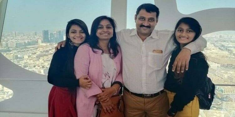 ‘આ જીવન નરક છે’ કરોડોની સંપત્તિ છોડી ડાયમંડ વેપારીનો પરિવાર લેશે દીક્ષા