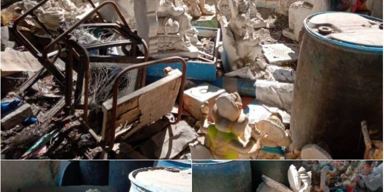 બેદરકાર મનપાને લીધે કચરામાં ખંડિત થઇ રહી છે ગણપતિની મૂર્તિ !