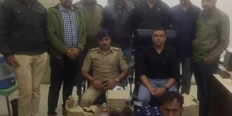 શહેરમાં પોલીસ અને બૂટલેગર વચ્ચે સર્જાયા ફિલ્મી દ્રશ્યો